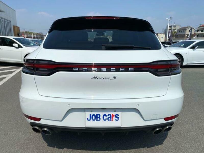 MACAN