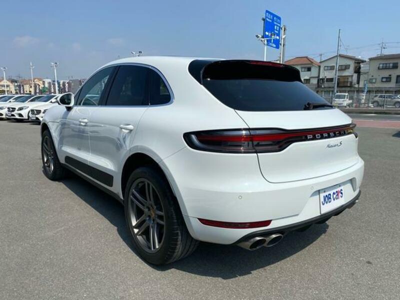 MACAN