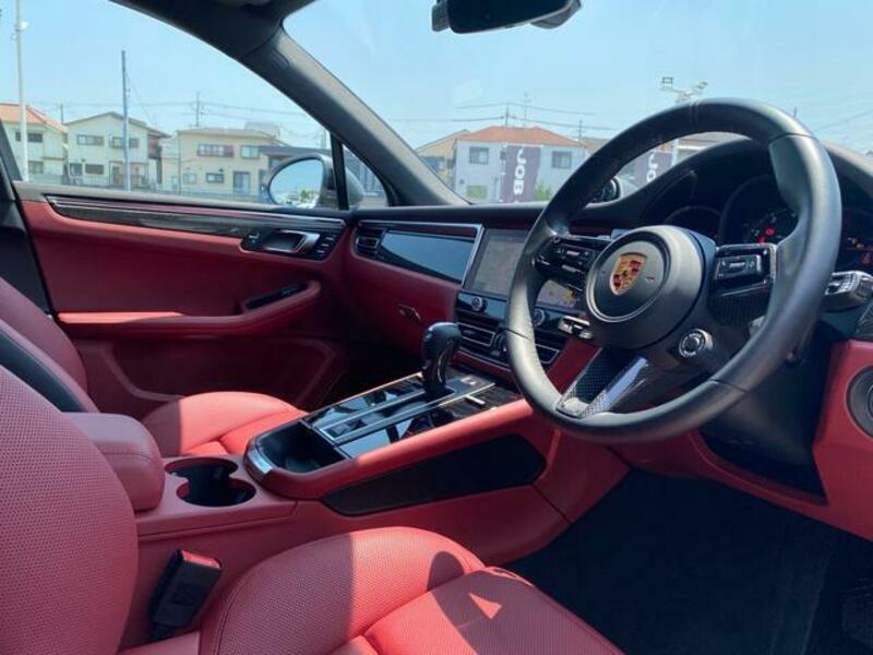 MACAN
