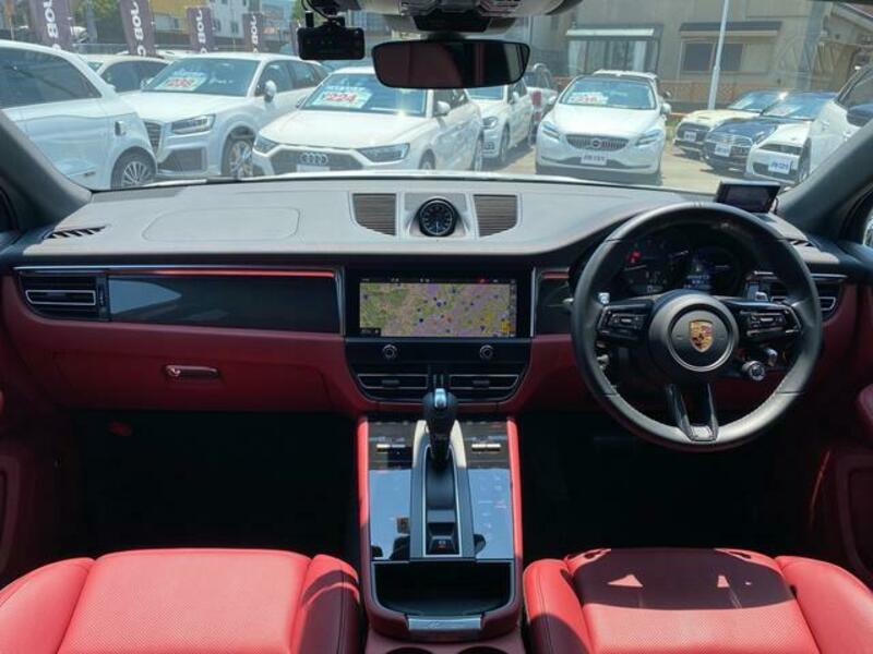 MACAN
