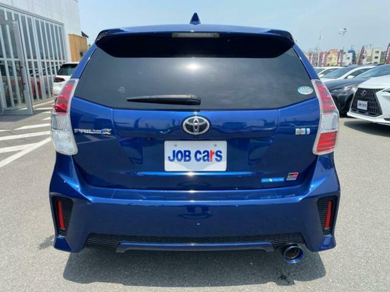 PRIUS ALPHA