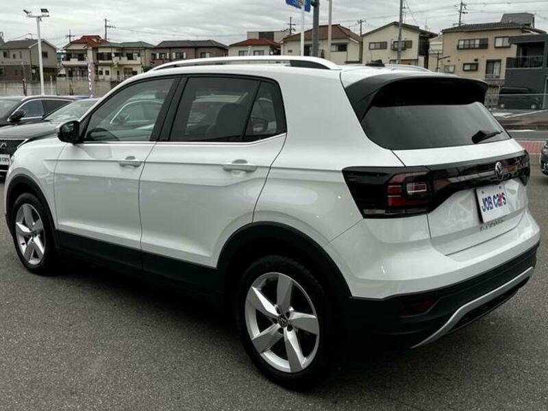 T CROSS