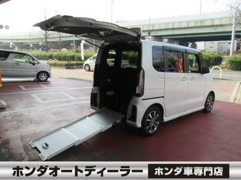 HONDA N BOX CUSTOM