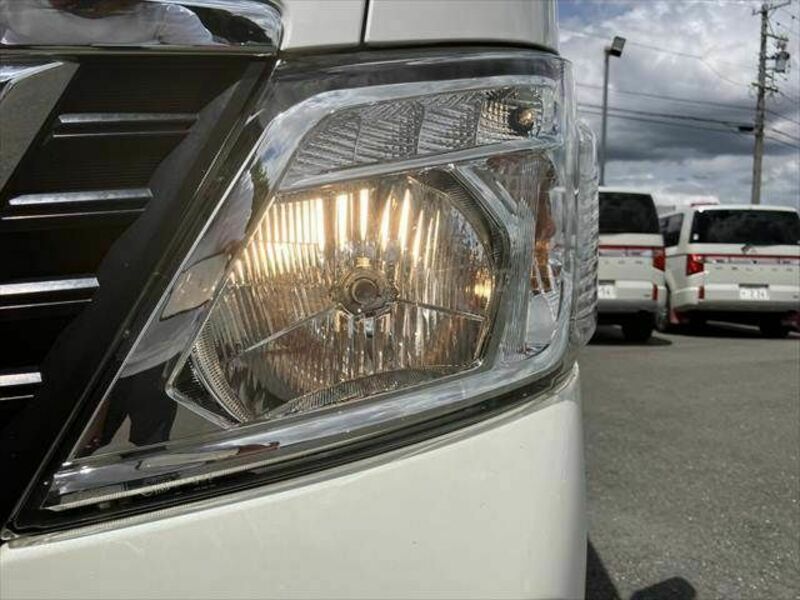 NV350 CARAVAN WAGON