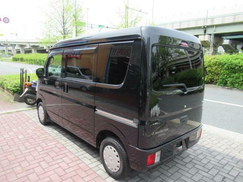 MINICAB VAN