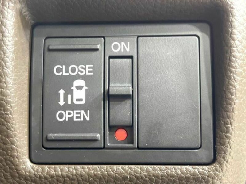 N BOX