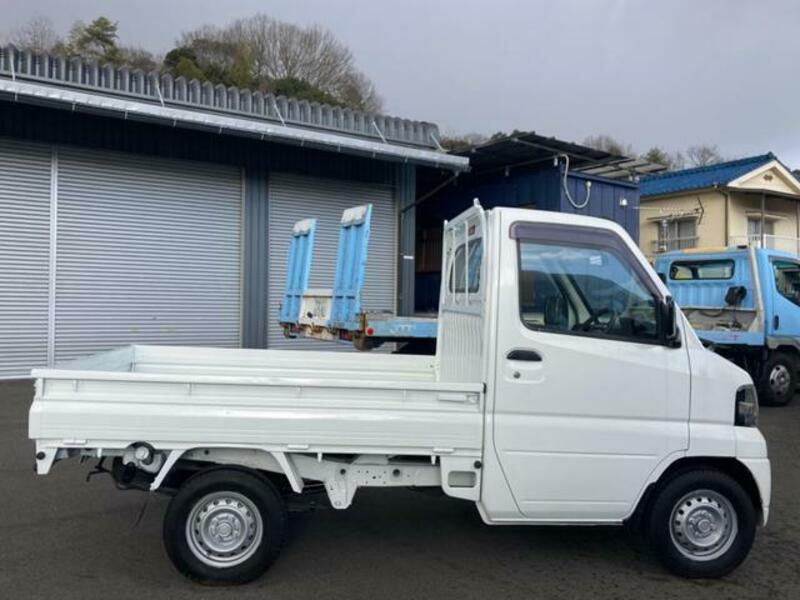 MINICAB TRUCK