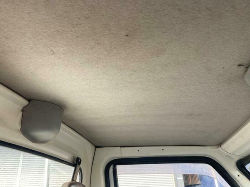 MINICAB TRUCK