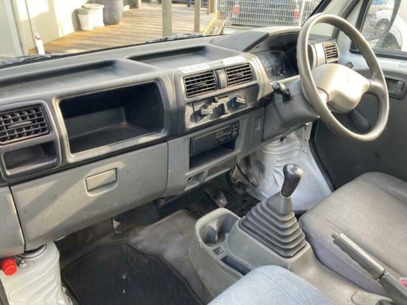 MINICAB TRUCK