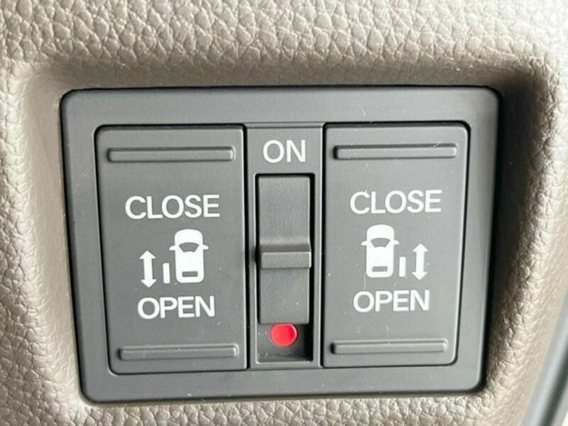 N BOX