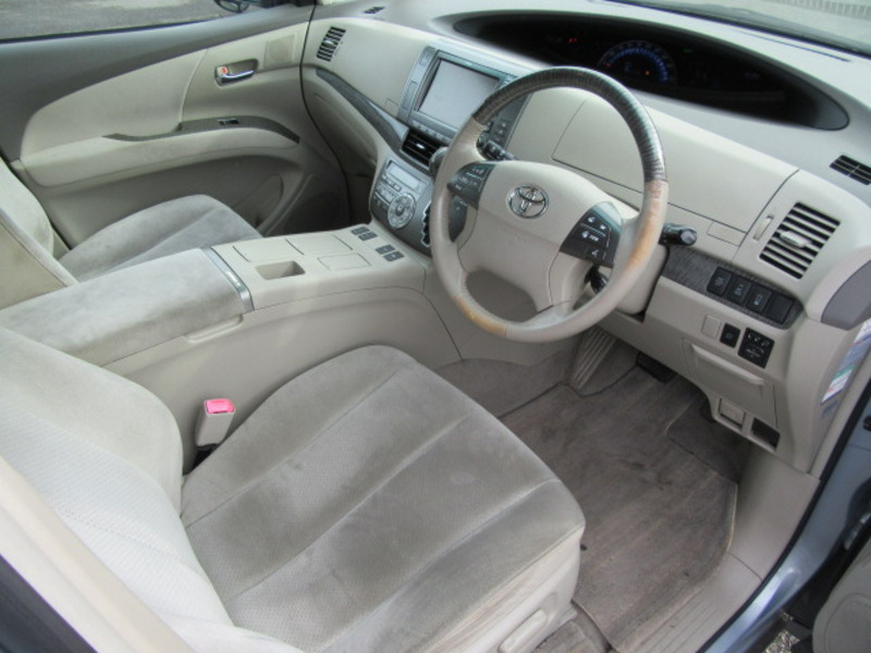 ESTIMA HYBRID