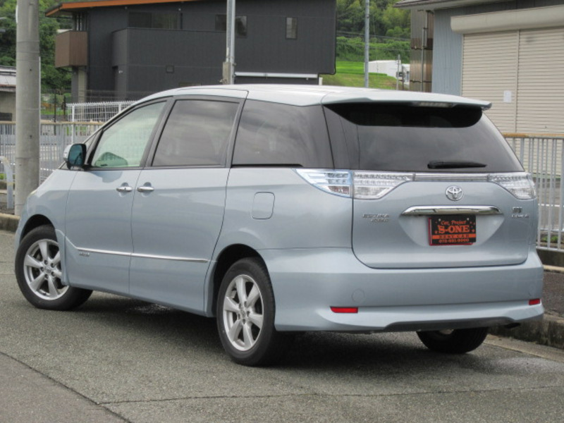 ESTIMA HYBRID