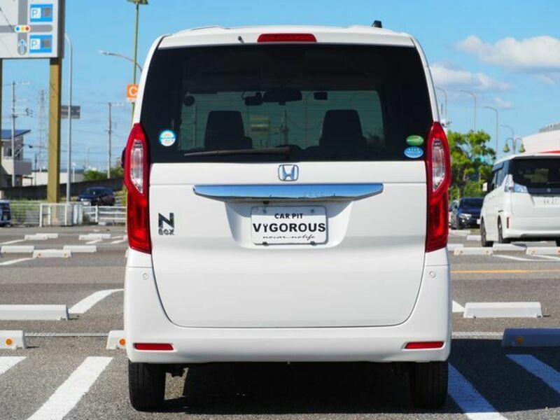 N BOX