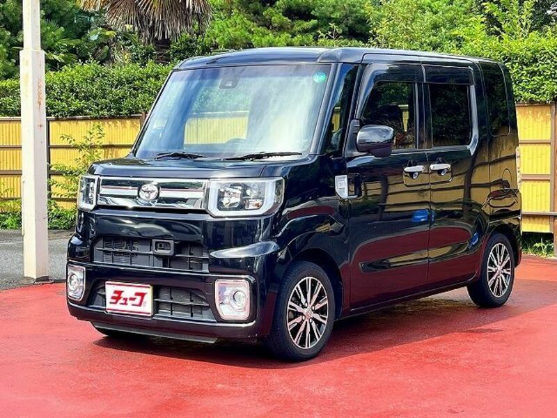 TOYOTA PIXIS MEGA