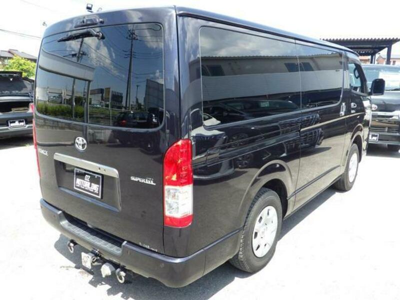 HIACE VAN