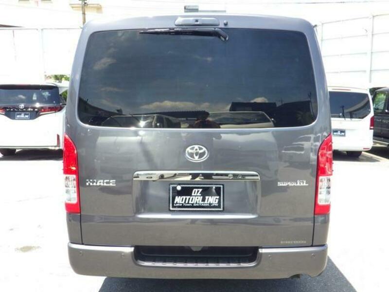 HIACE VAN