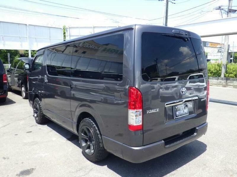 HIACE VAN