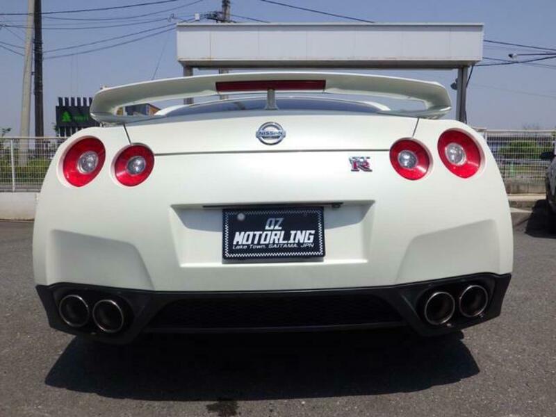 GT-R