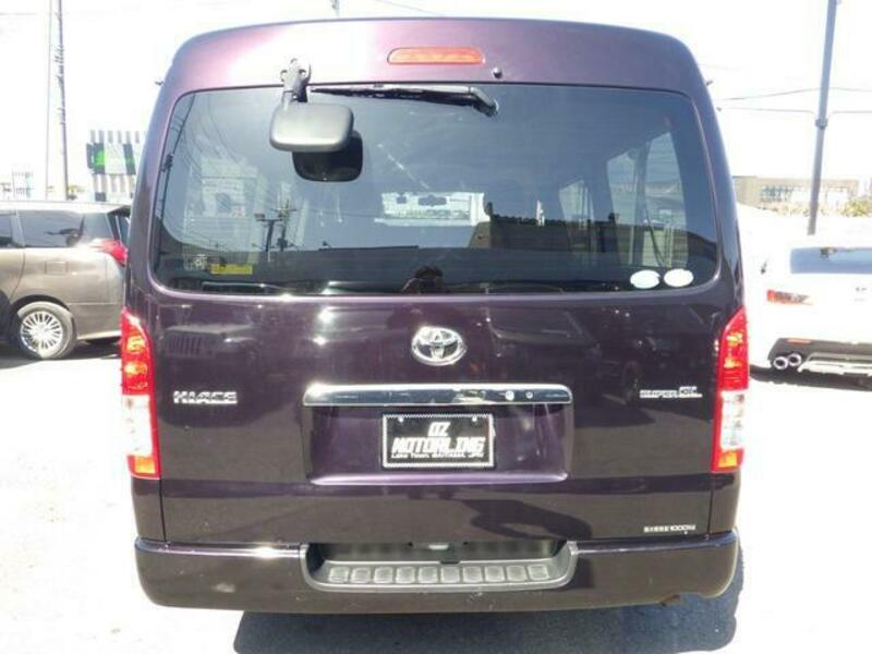HIACE VAN