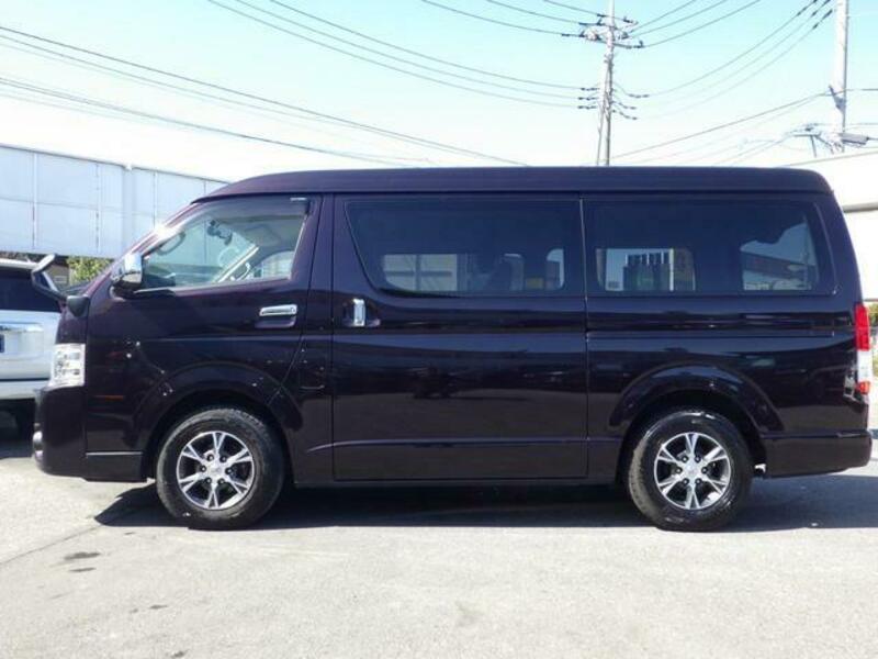 HIACE VAN