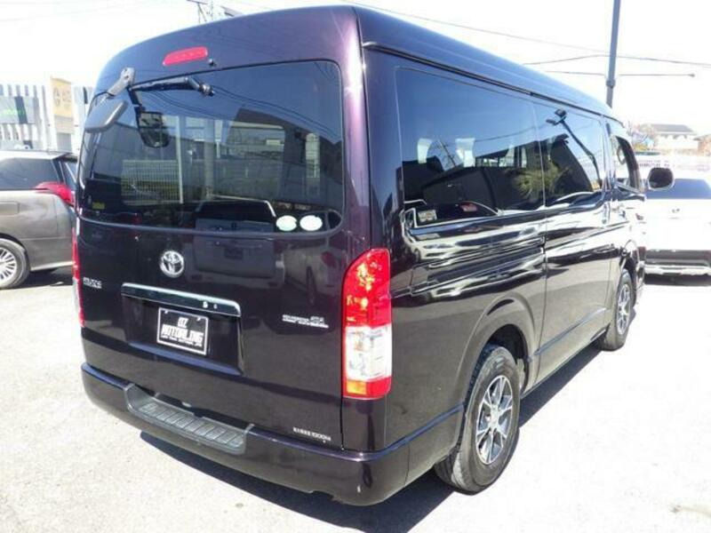HIACE VAN
