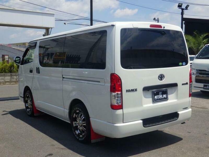 HIACE VAN