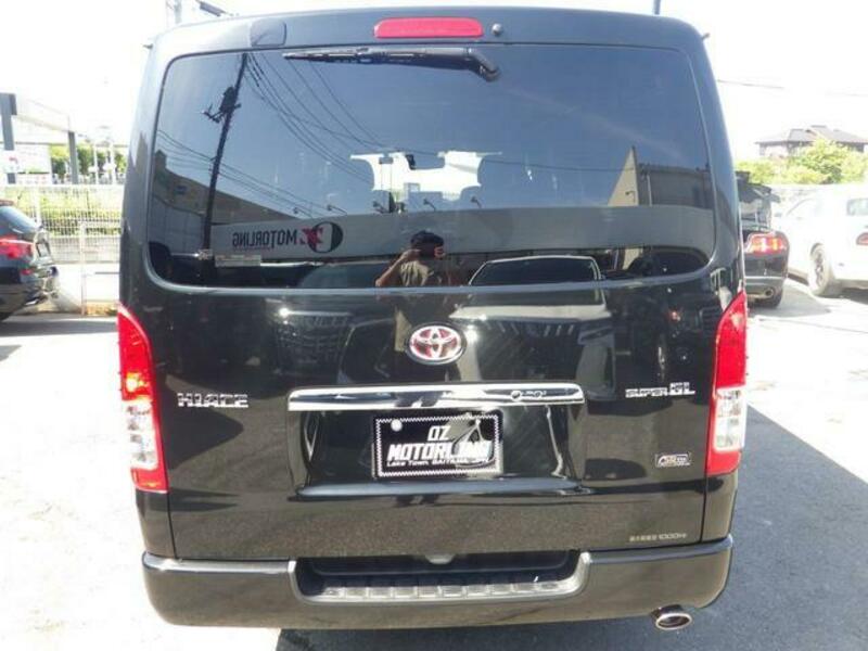HIACE VAN