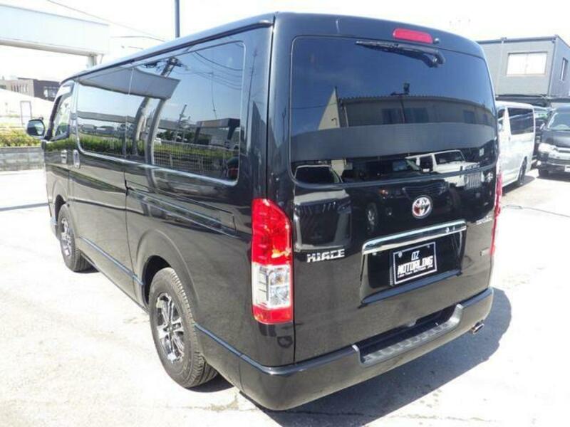 HIACE VAN
