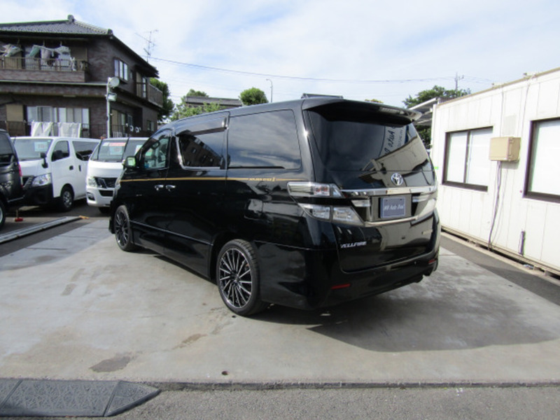 VELLFIRE