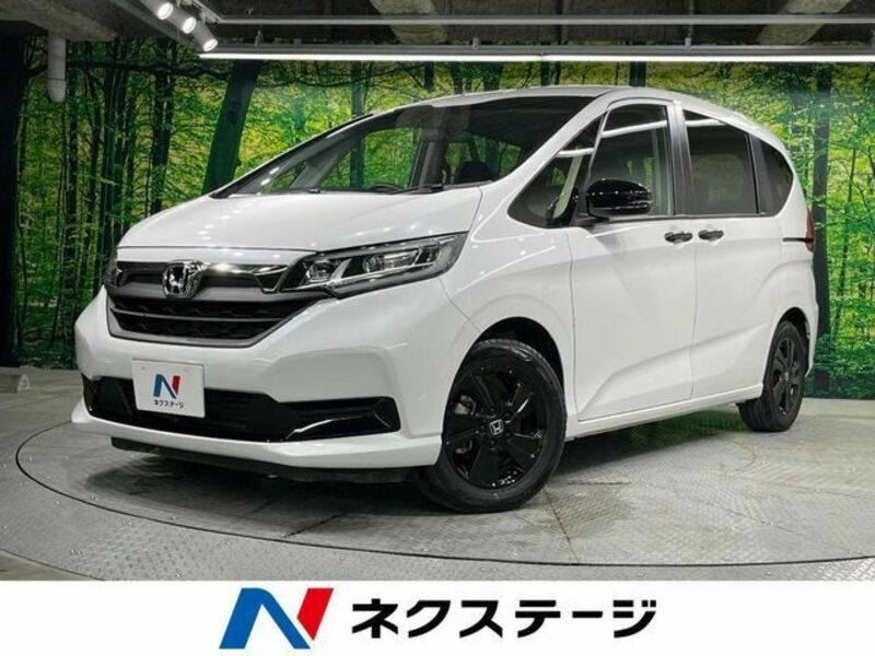 HONDA FREED HYBRID