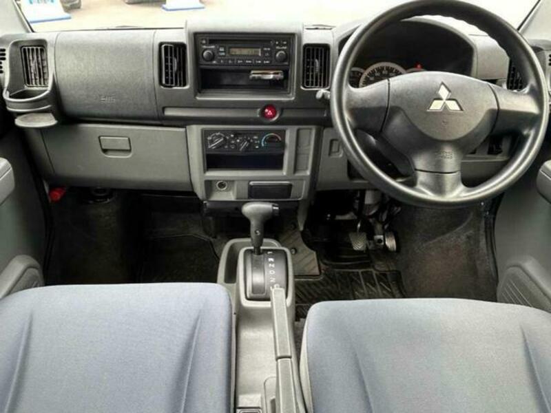 MINICAB VAN