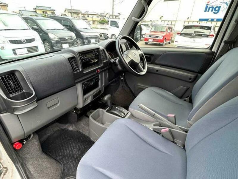 MINICAB VAN