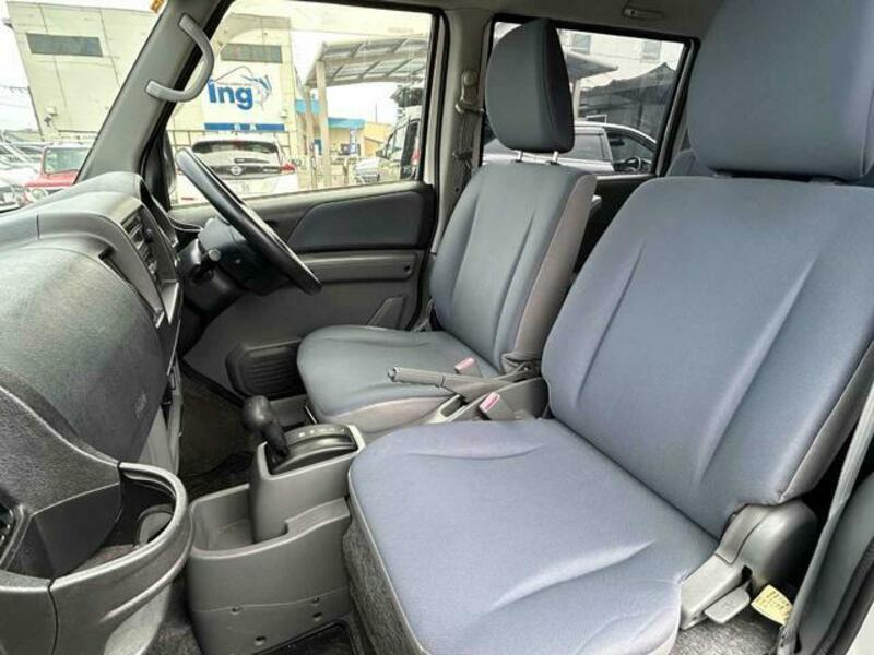 MINICAB VAN