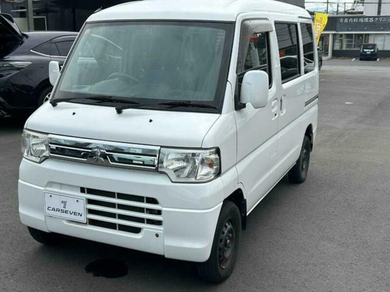 MINICAB VAN