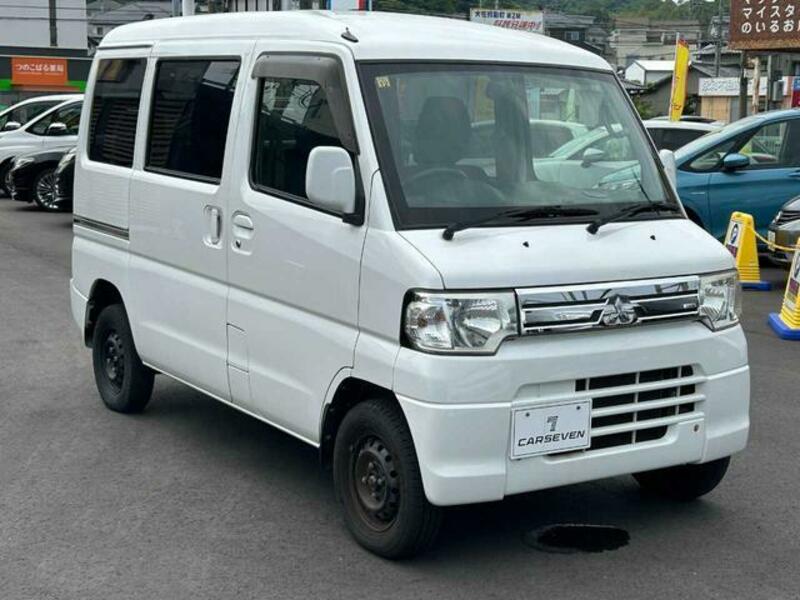 MINICAB VAN