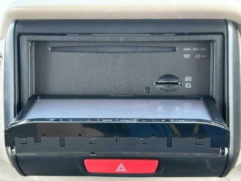N BOX