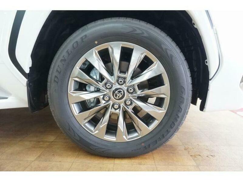 LAND CRUISER