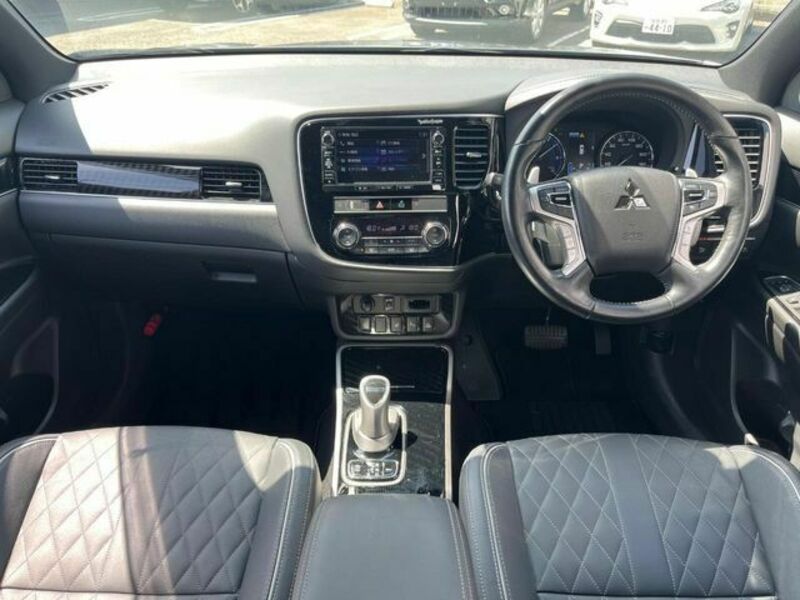 OUTLANDER PHEV