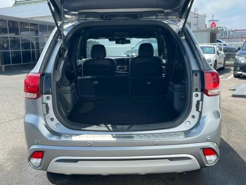 OUTLANDER PHEV