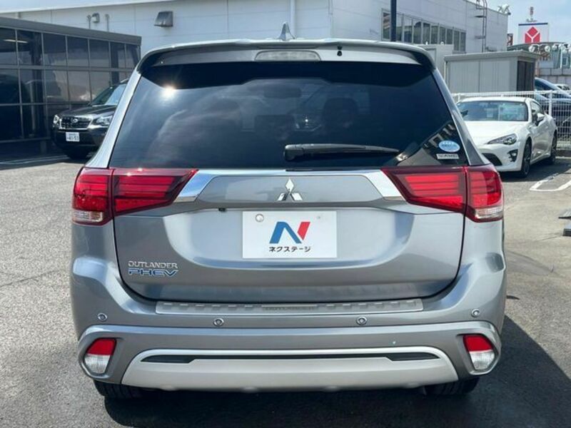 OUTLANDER PHEV