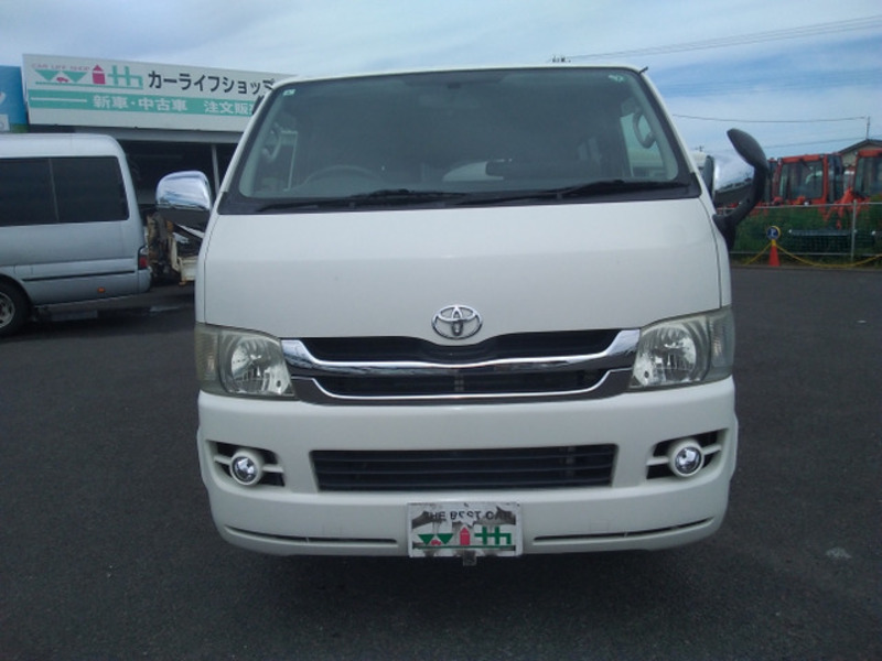 HIACE VAN