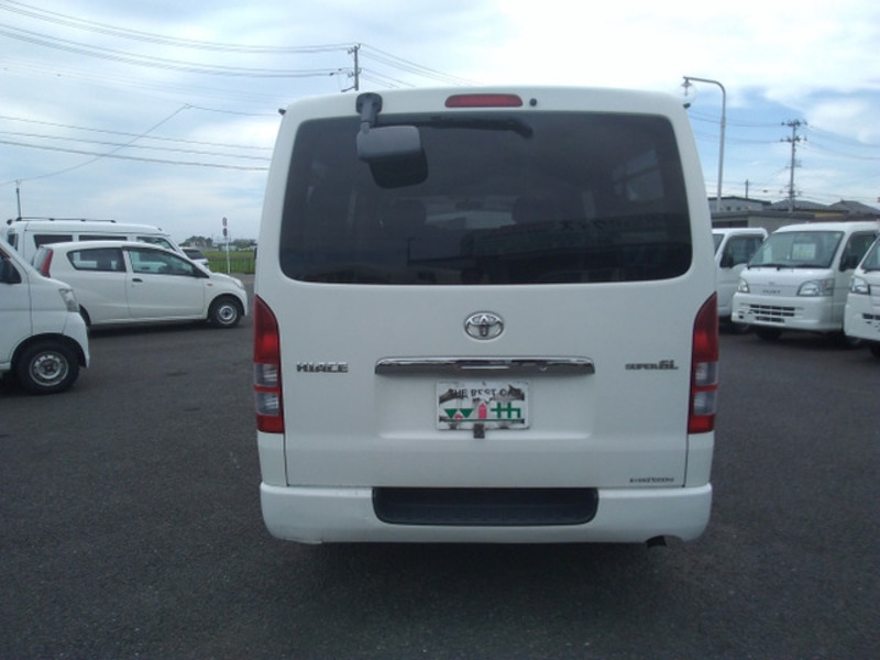 HIACE VAN