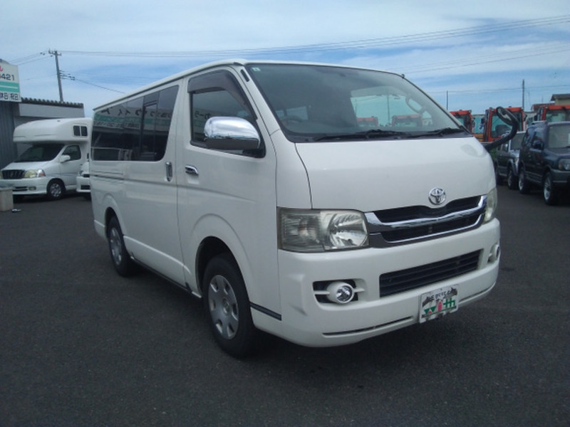 HIACE VAN