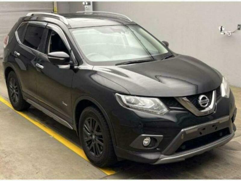 X-TRAIL