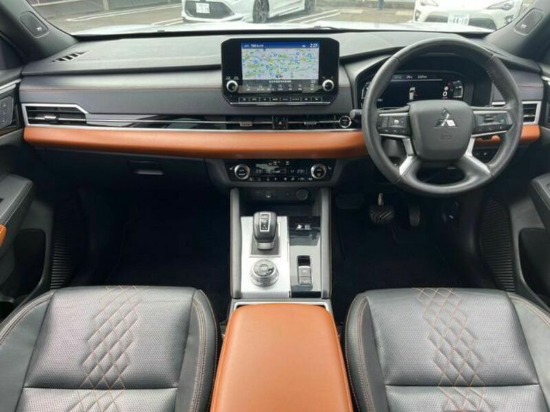 OUTLANDER PHEV
