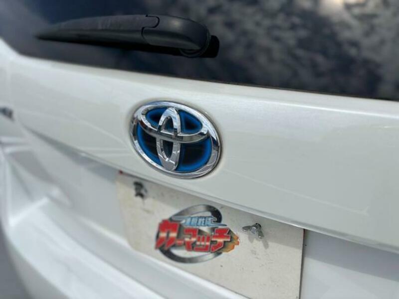 PRIUS ALPHA