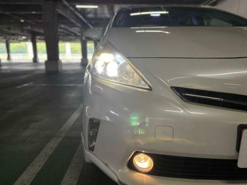 PRIUS ALPHA