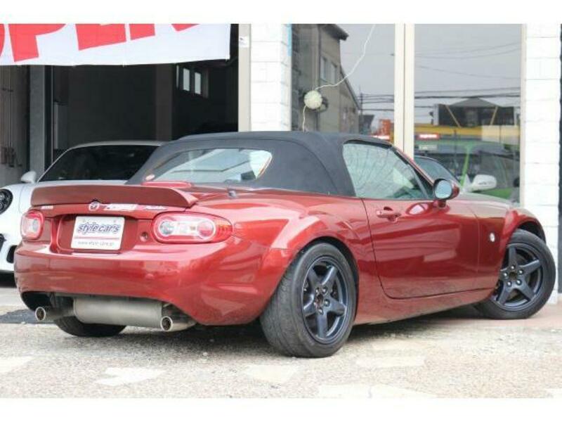 ROADSTER