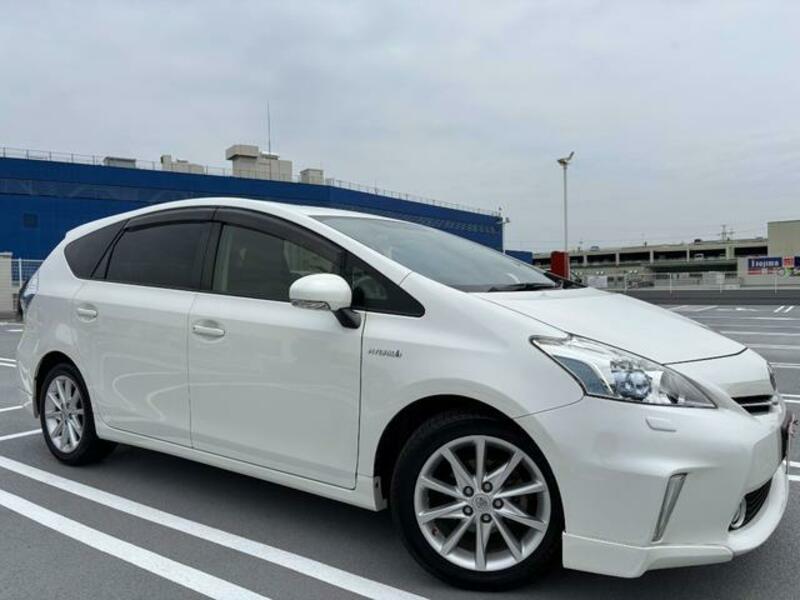 PRIUS ALPHA