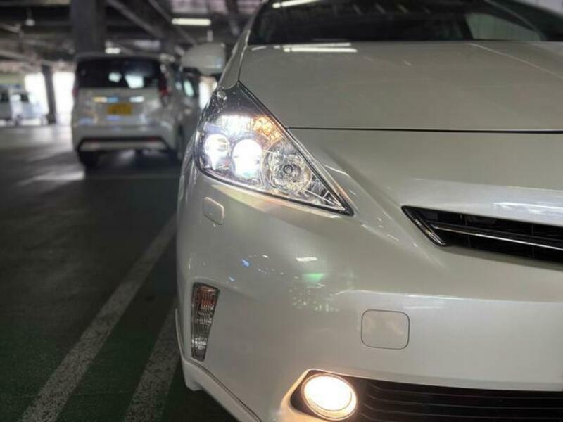 PRIUS ALPHA